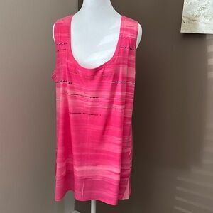 Avenue tank with silver accents